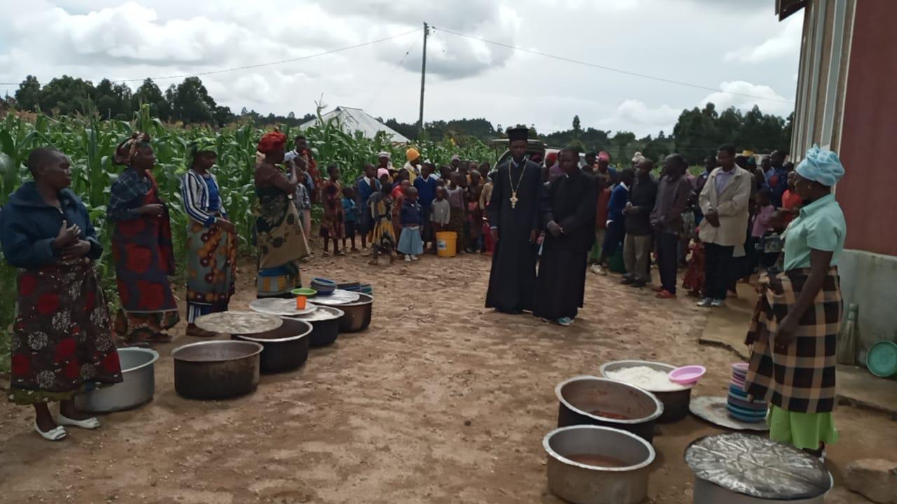 Oameni și stânci de poveste – de la Ibogo la Idangidungu