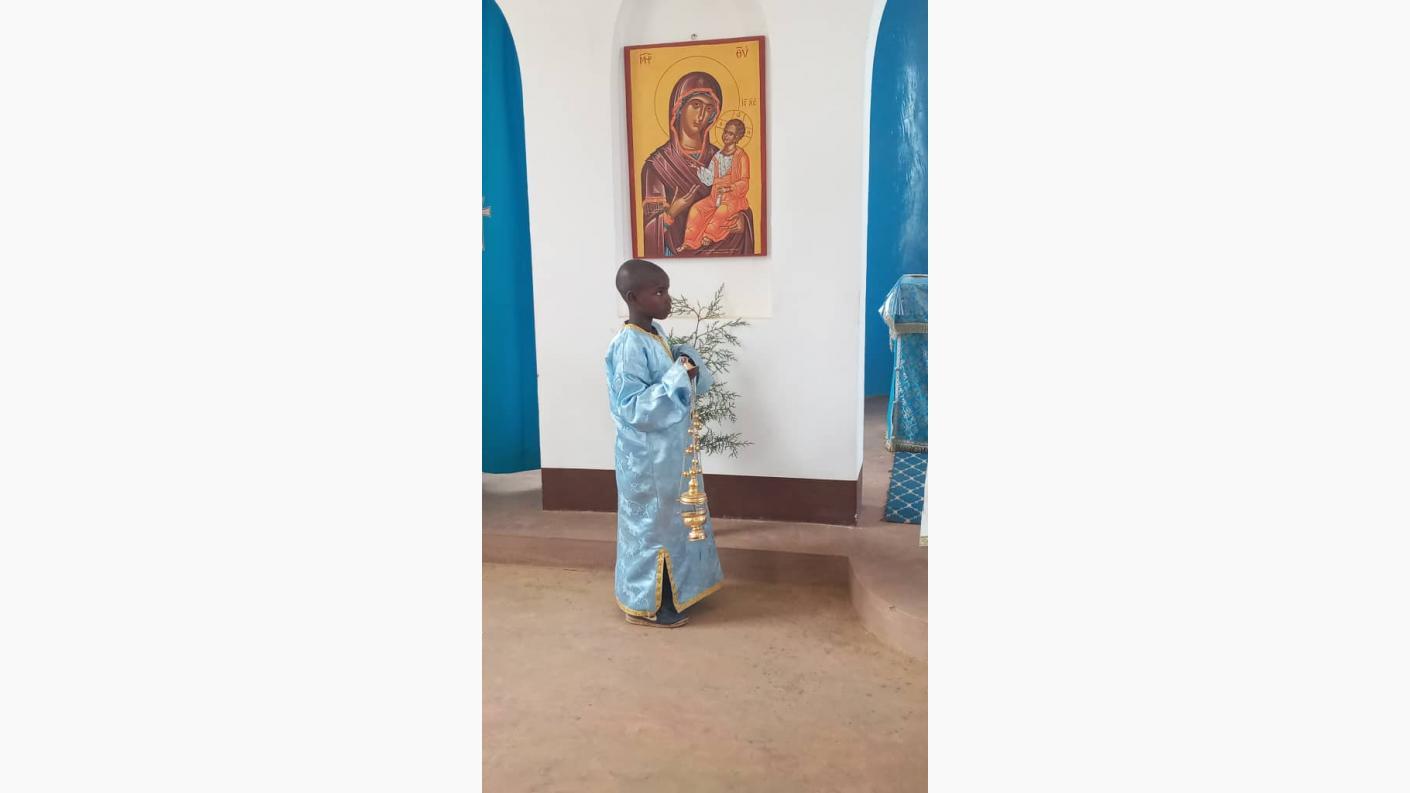 Oameni și stânci de poveste – de la Ibogo la Idangidungu