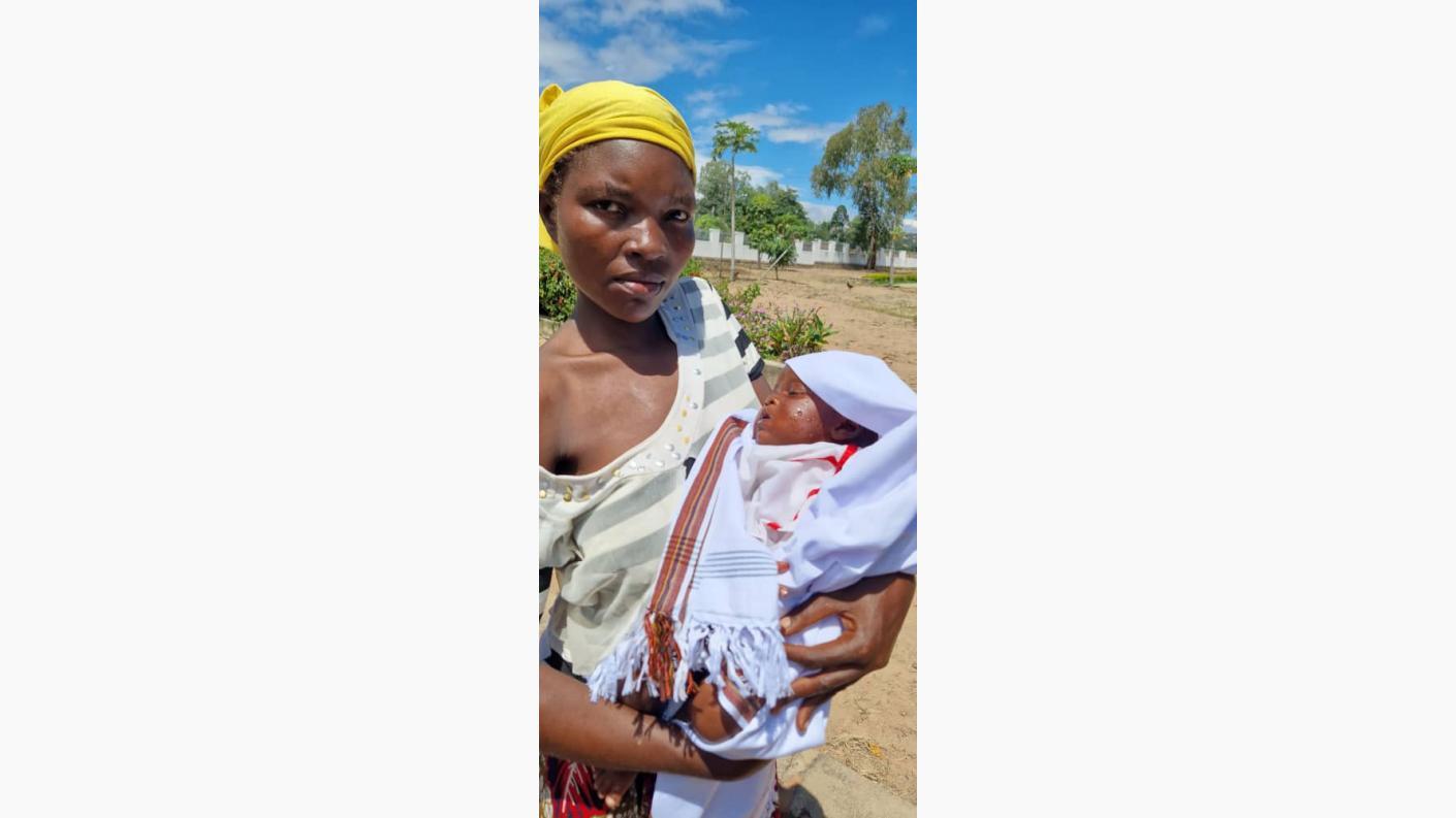 12 Botezuri în Sâmbăta lui Lazăr