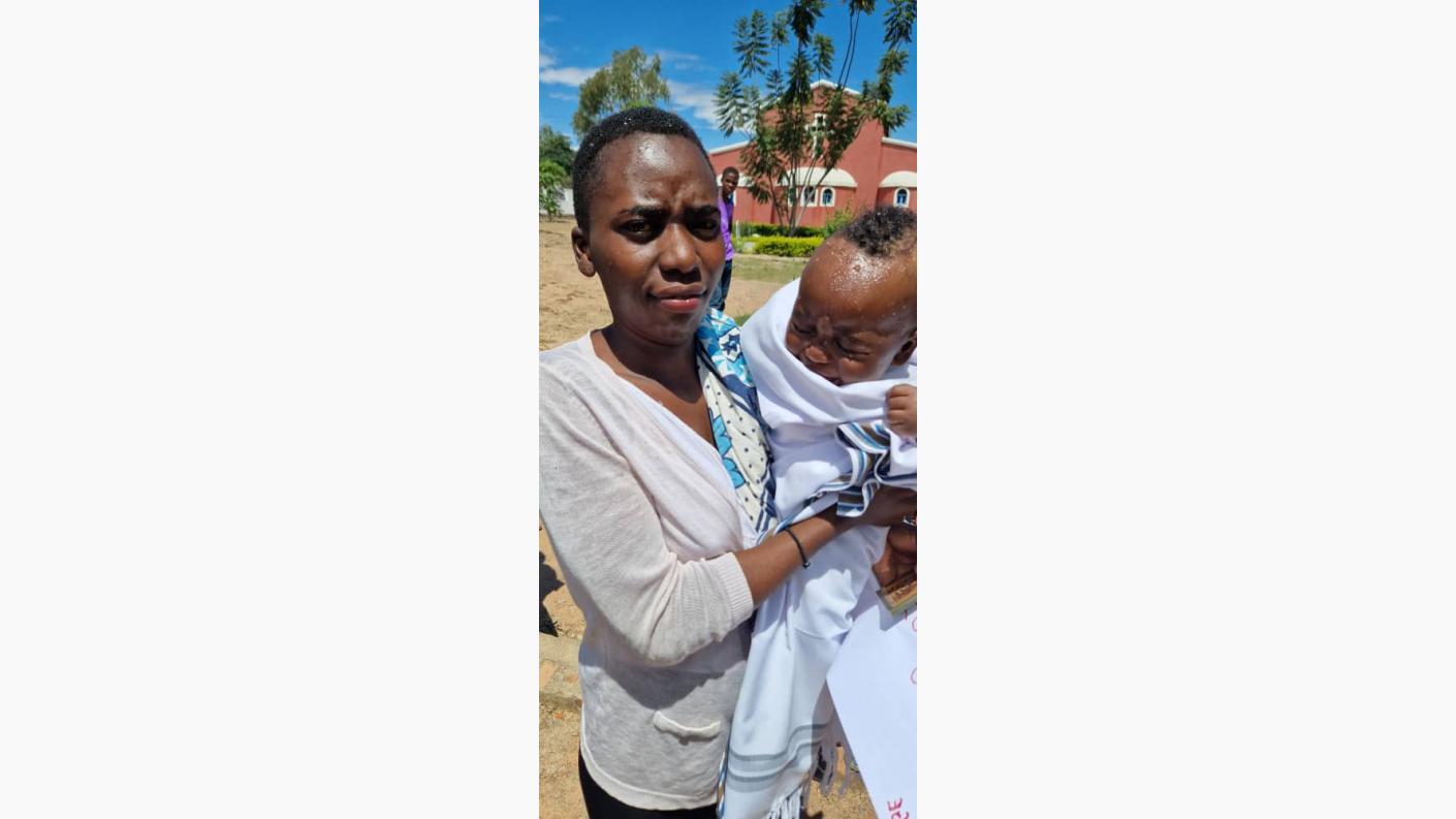 12 Botezuri în Sâmbăta lui Lazăr