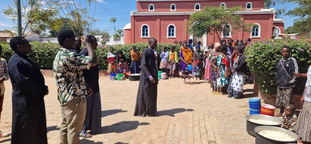 40 de botezuri la Centrul Misionar din Kidamali de sărbătoarea Sfinților Apostoli Petru și Pavel