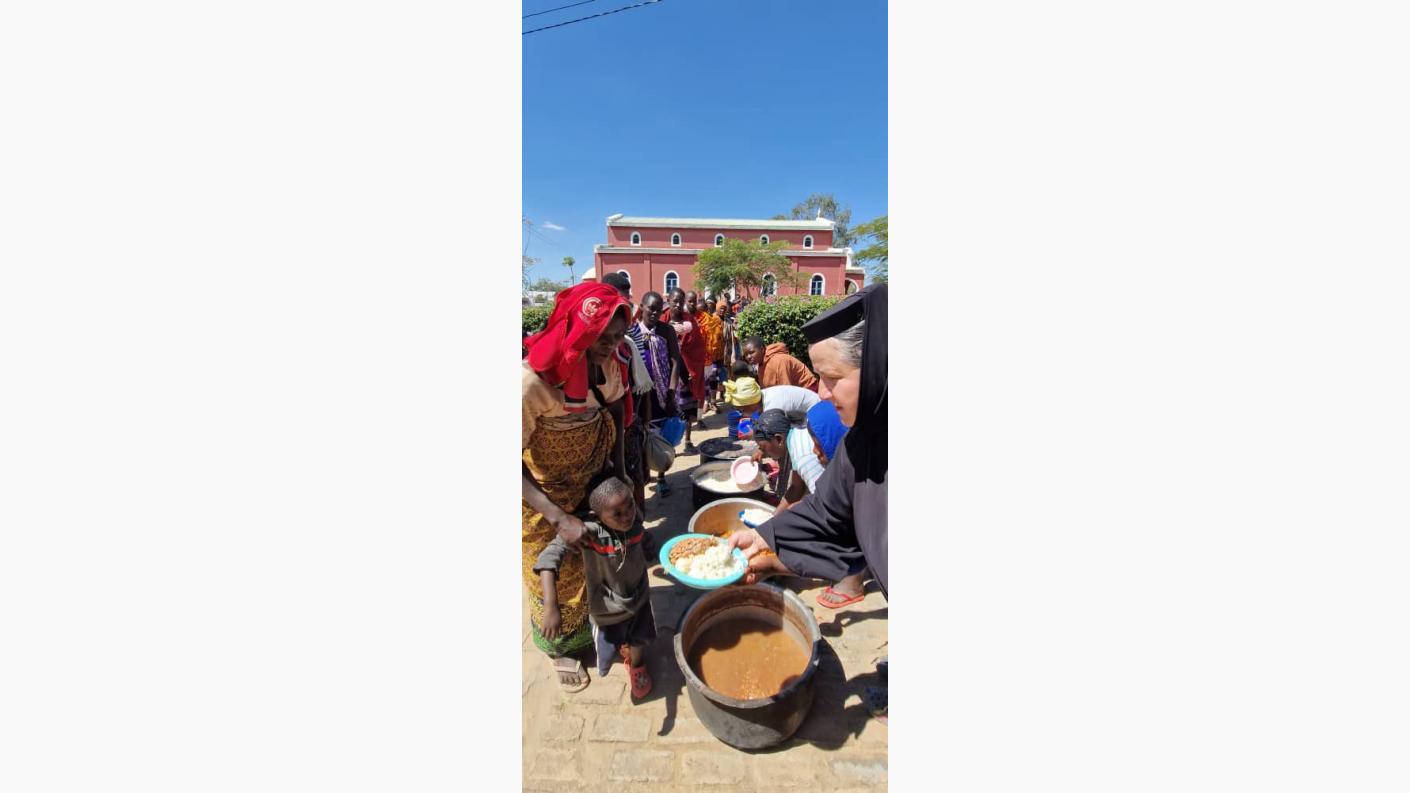 40 de botezuri la Centrul Misionar din Kidamali de sărbătoarea Sfinților Apostoli Petru și Pavel