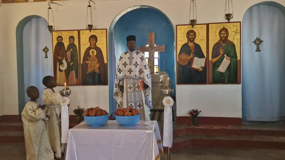 Şcoala din satul Ipwasi, în noi straie