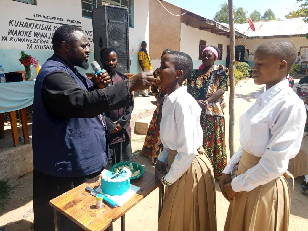 O nouă generație de tineri ortodocși a absolvit liceul, 2024