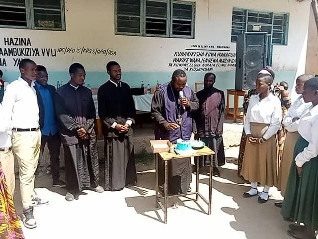 O nouă generație de tineri ortodocși a absolvit liceul, 2024