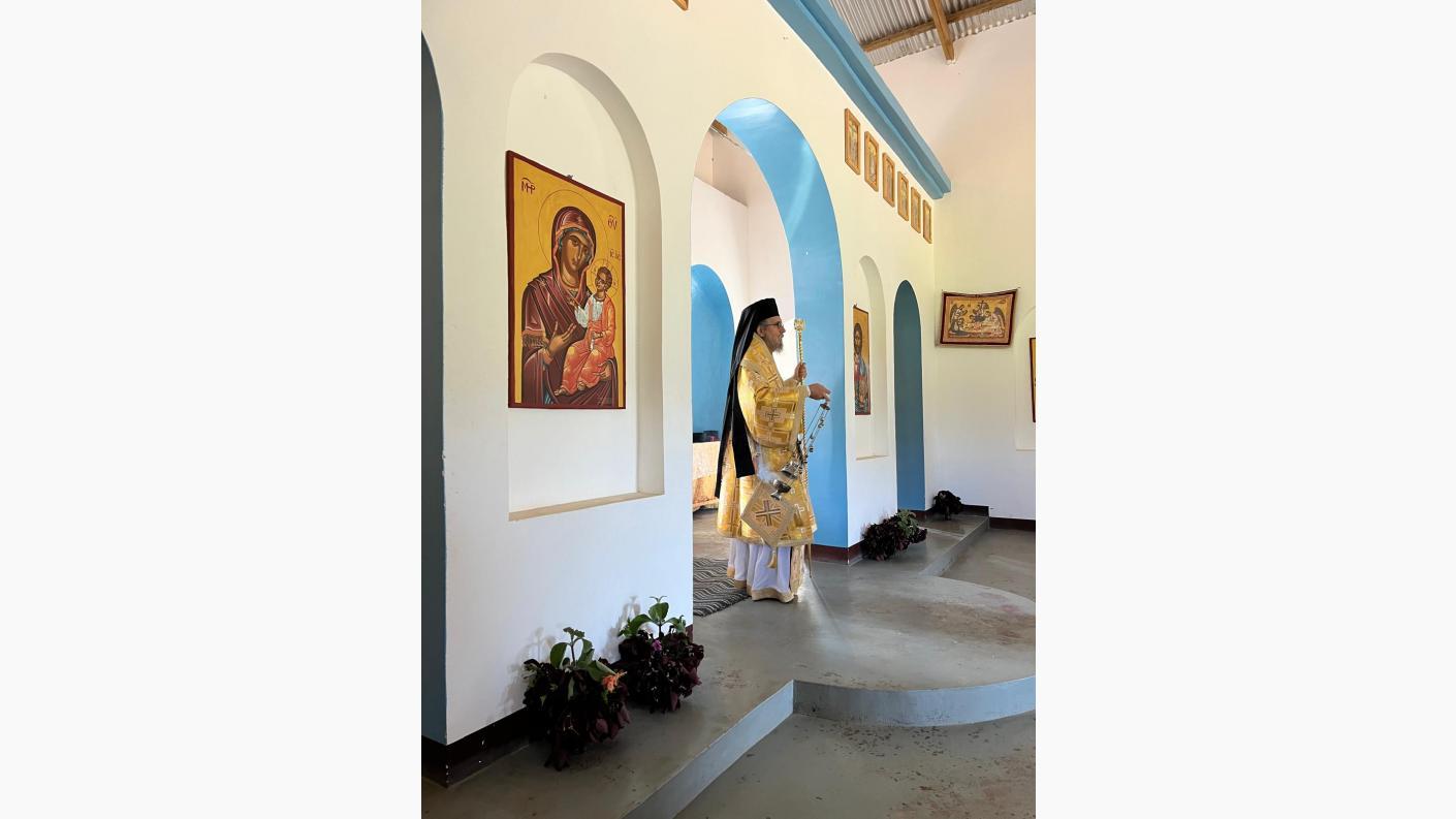 Slujbă arhierească în parohia din satul Ibogo