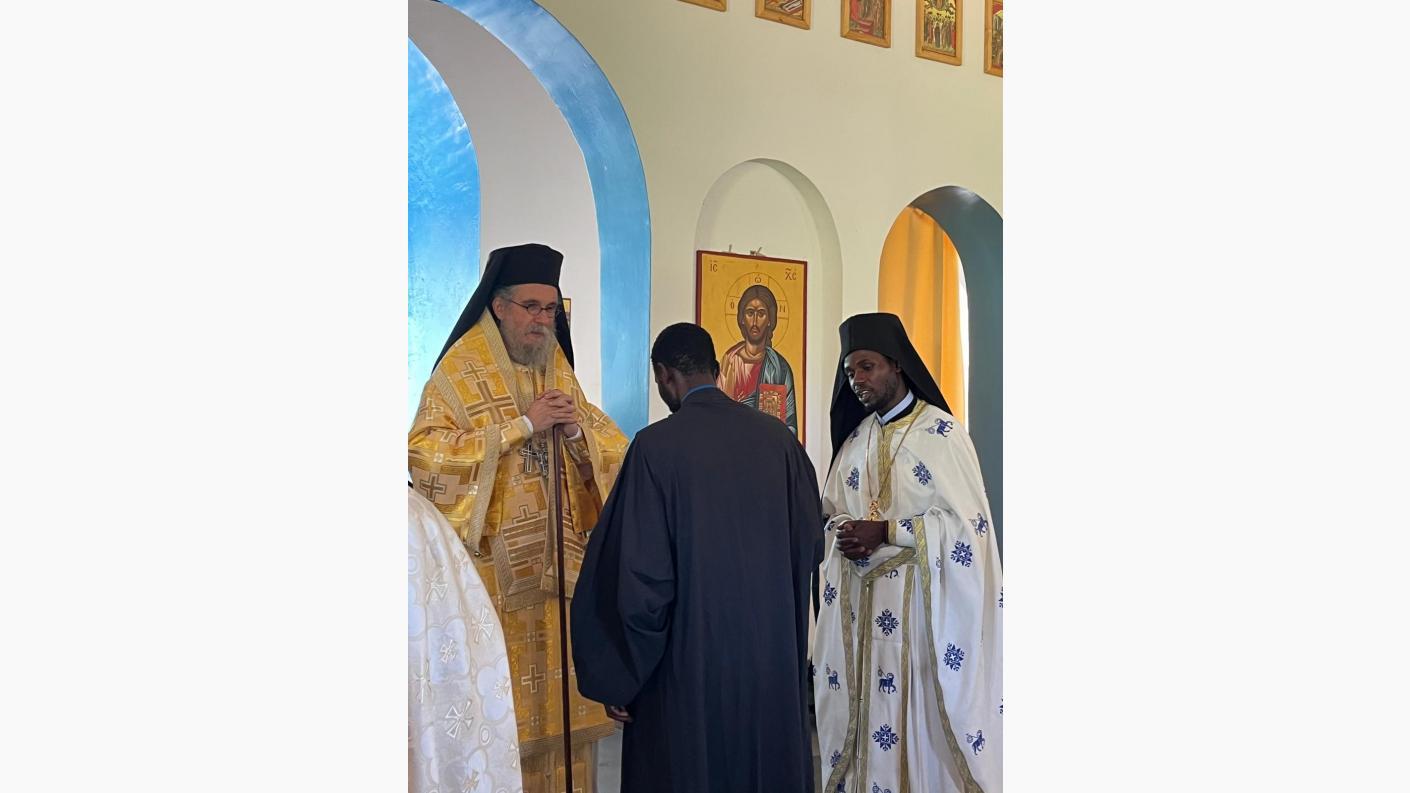 Slujbă arhierească în parohia din satul Ibogo