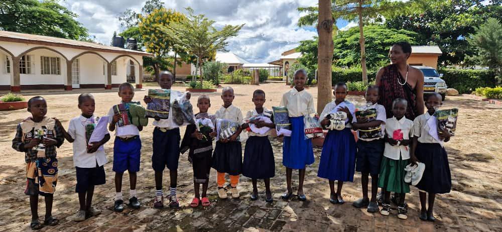 Moise – prietenul nostru şi îngerul păzitor al copiilor din Ipwasi