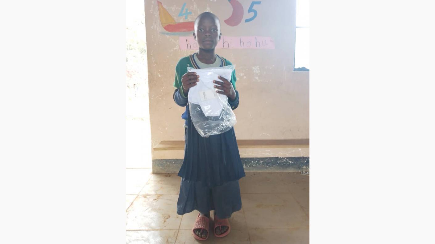 Uniforme pentru copiii din Ibogo