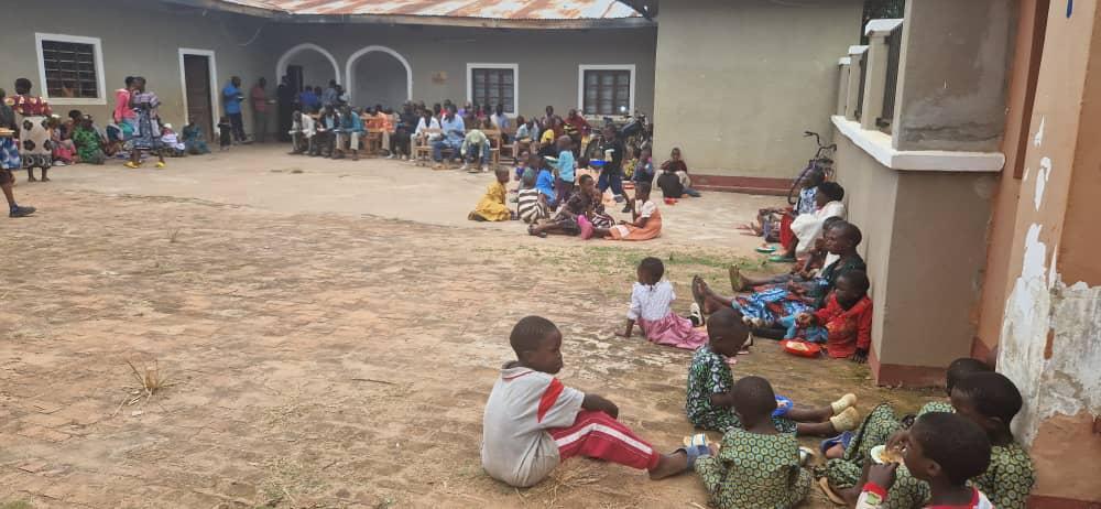 Kristo Amefufuka! Kweli Amefufuka!