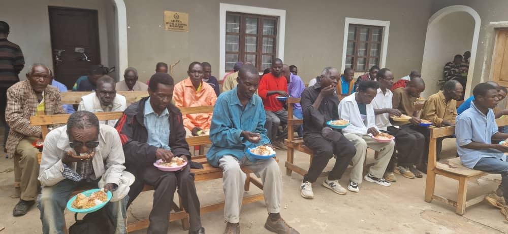 Kristo Amefufuka! Kweli Amefufuka!