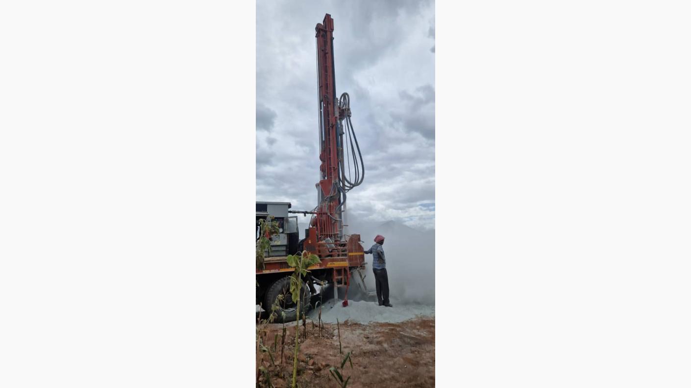 În căutarea apei la Mbumi – o misiune aproape imposibilă