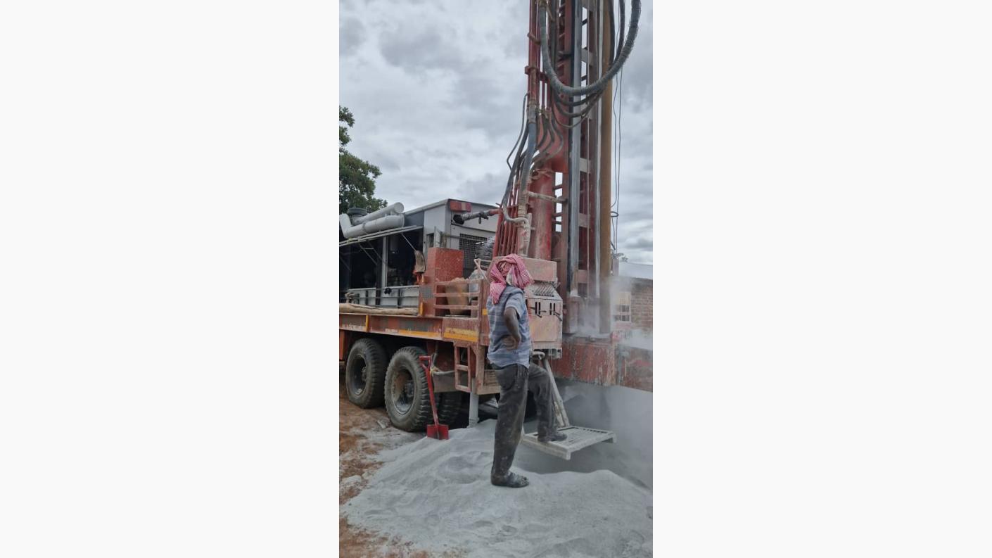 În căutarea apei la Mbumi – o misiune aproape imposibilă