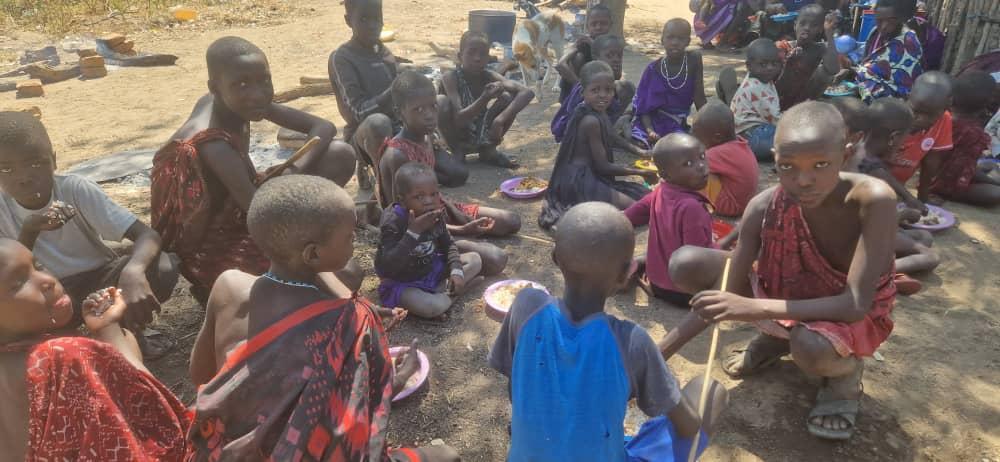 53 de femei și copii s-au botezat la Mapogoro