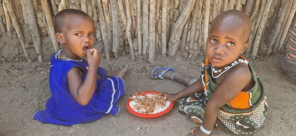 53 de femei și copii s-au botezat la Mapogoro