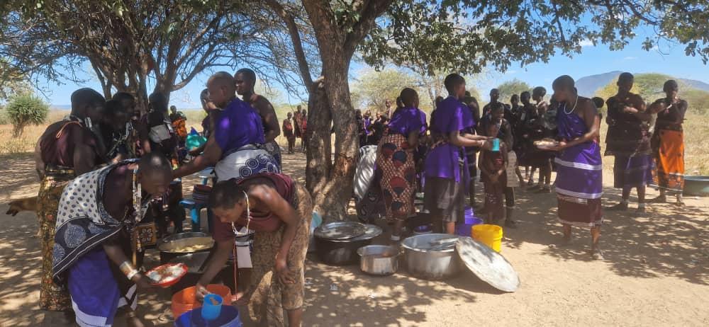 53 de femei și copii s-au botezat la Mapogoro