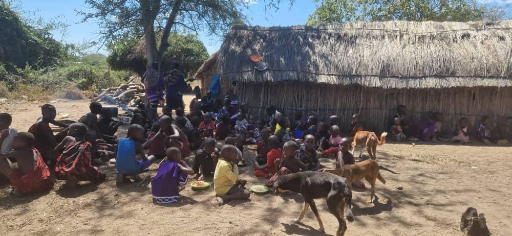 53 de femei și copii s-au botezat la Mapogoro