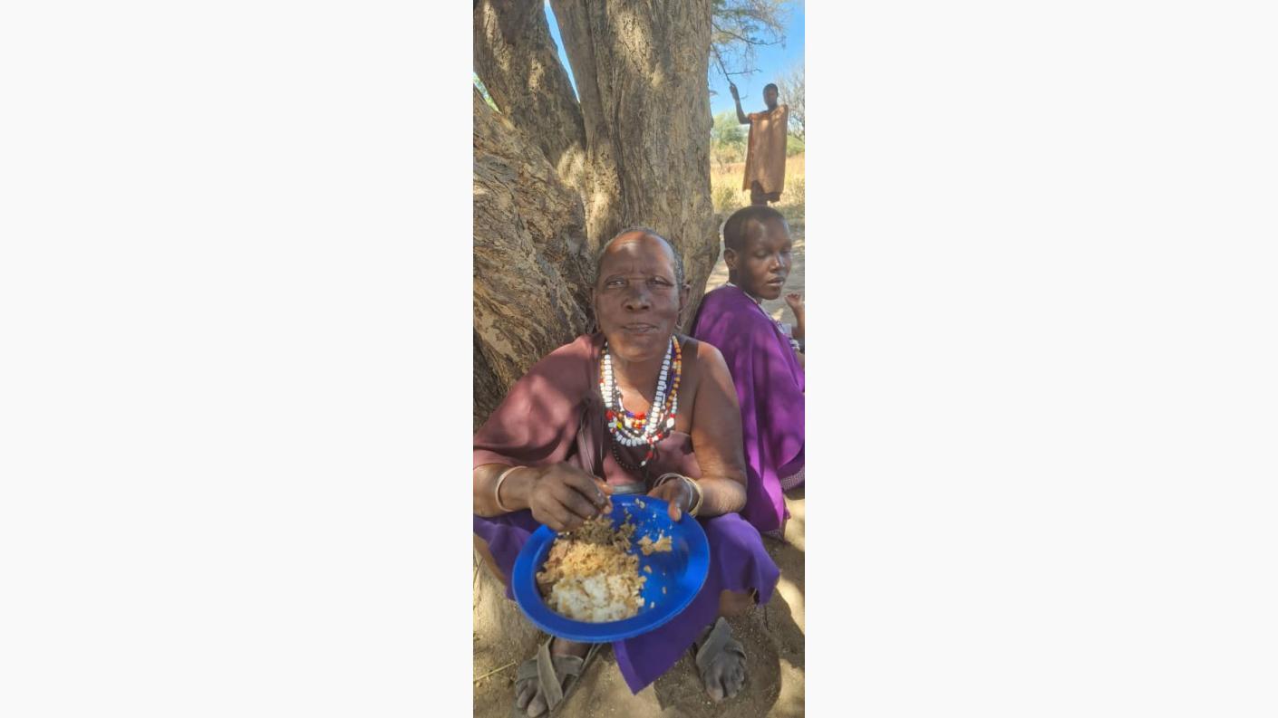 53 de femei și copii s-au botezat la Mapogoro