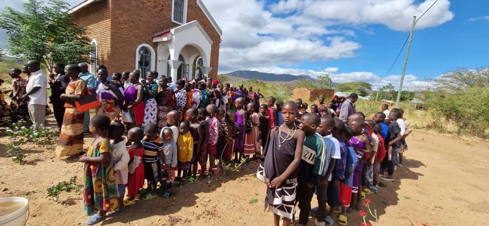 Sfânta Treime, hramul Parohiei din Mlambalasi