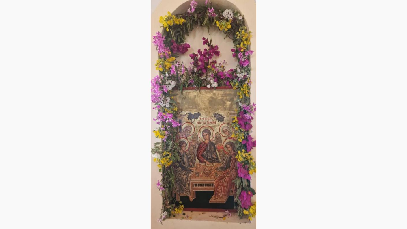 Sfânta Treime, hramul Parohiei din Mlambalasi