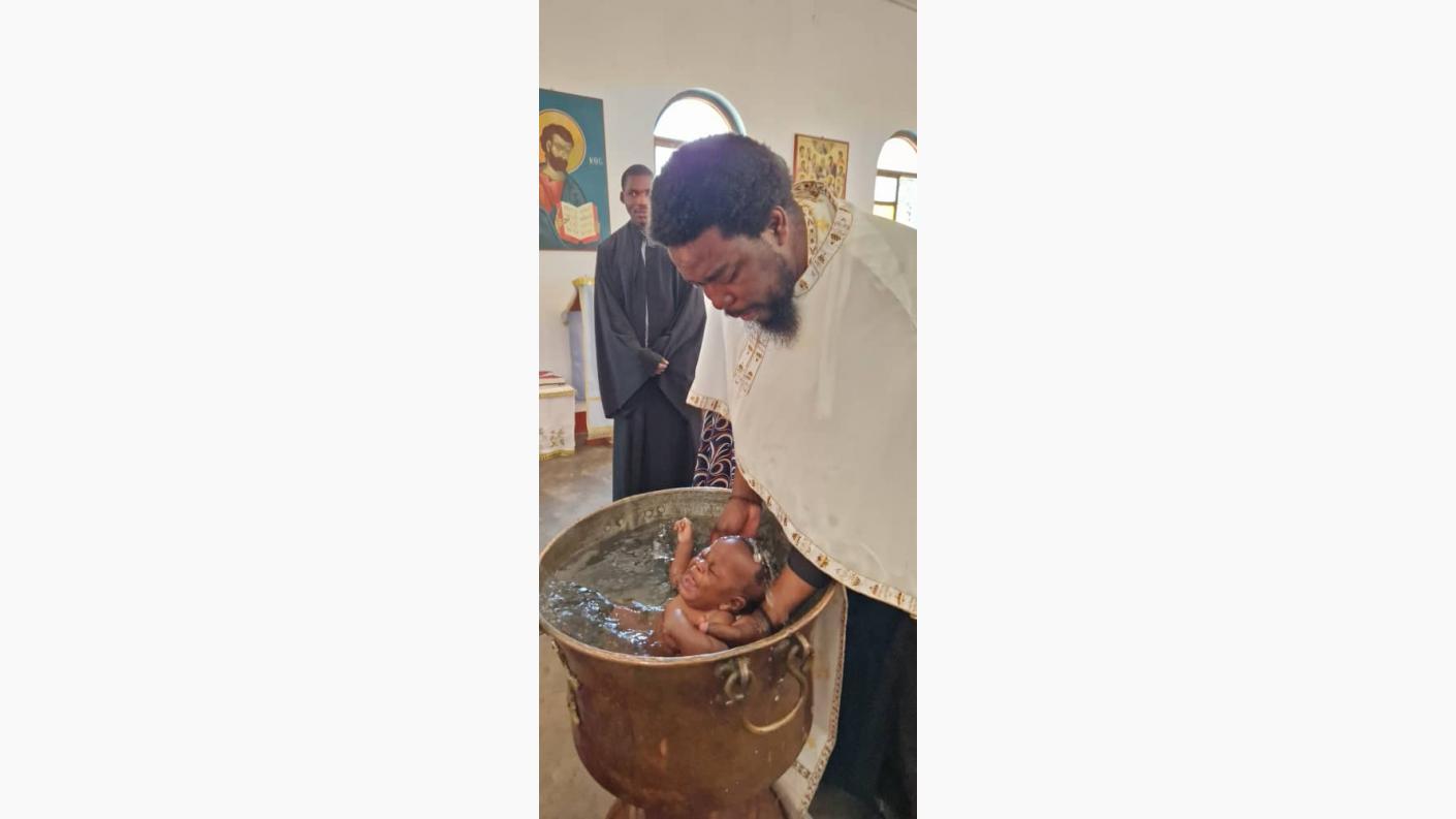 Botezuri în Kidamali la Centrul Misionar Ortodox