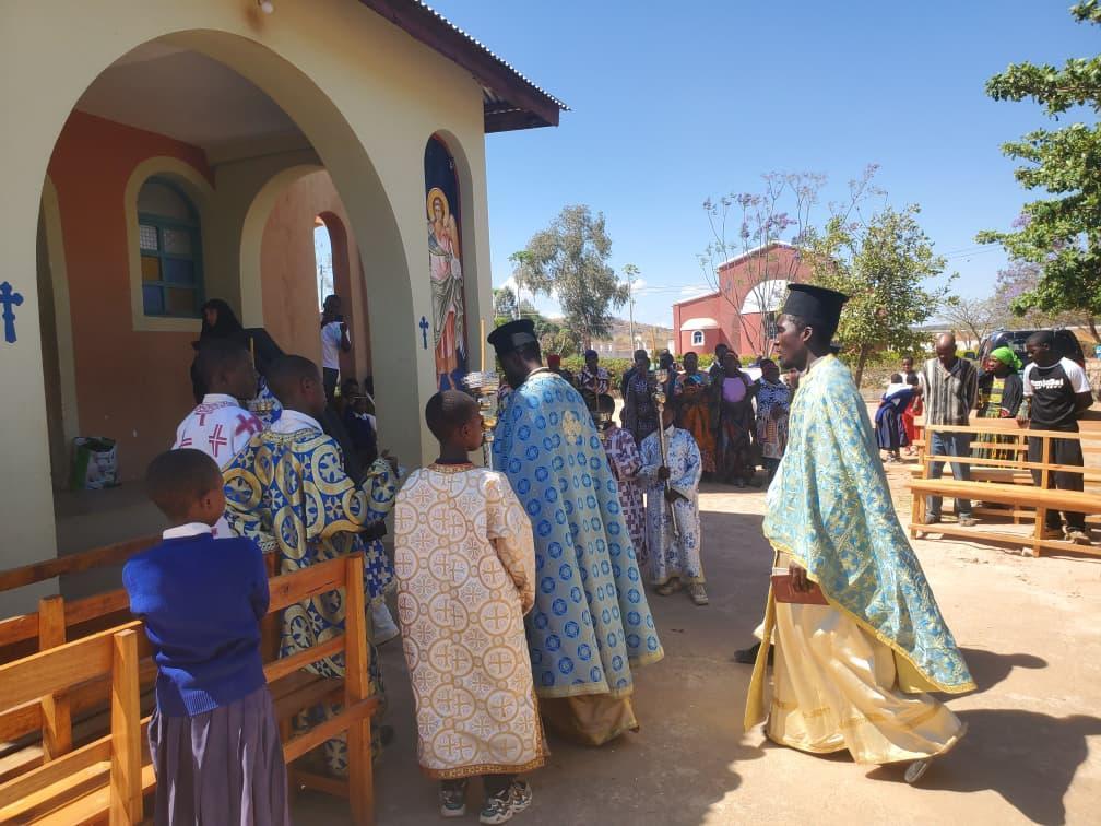 Hram la biserica mică a Centrului Misionar din Kidamali