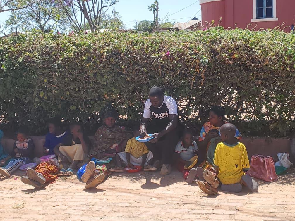 Hram la biserica mică a Centrului Misionar din Kidamali