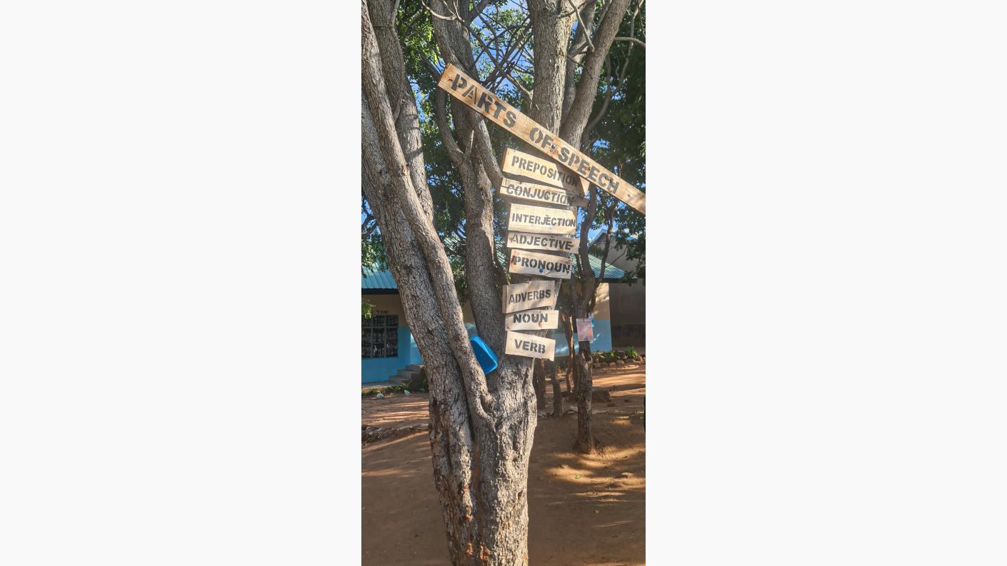 Liceul „Dimitrios” din Magubike – locul unde școala începe cu o sapă