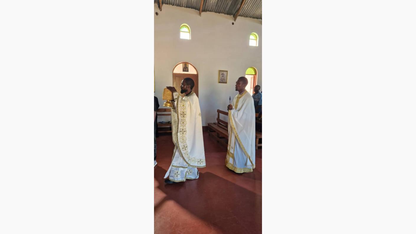 Satele Makota şi Nyamahana în sărbătoare de „Izvorul Tămăduirii”