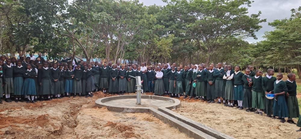 Sfințirea noii fântâni de la Liceul Dimitrios