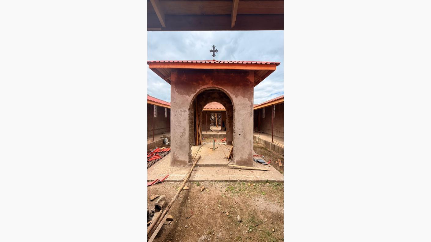 Construcția Centrului Bisericesc de la Arusha continuă