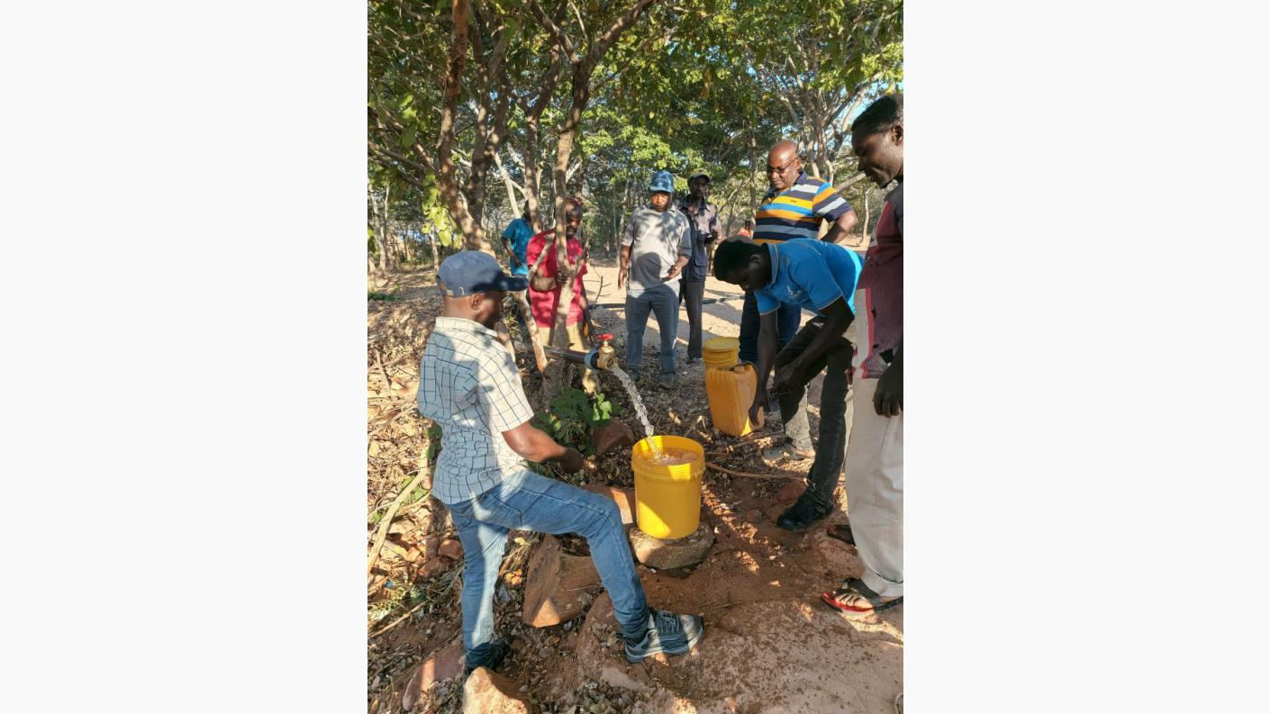 Racordarea la rețeau de apă a satului Mkombe și a școlii
