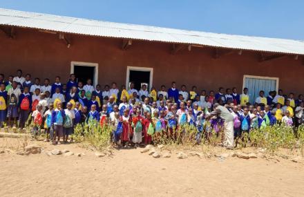 Vizită la şcoala primară din satul Mlambalasi