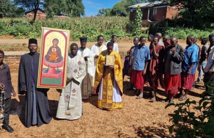 Satele Makota şi Nyamahana în sărbătoare de „Izvorul Tămăduirii”